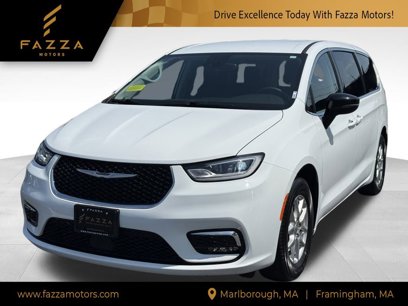Used 2024 Chrysler Pacifica Touring-L