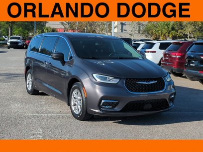 Used 2023 Chrysler Pacifica Touring-L