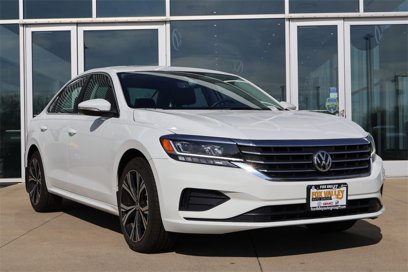 Certified 2021 Volkswagen Passat 2.0T SE w/ Luggage Net & Mats Package