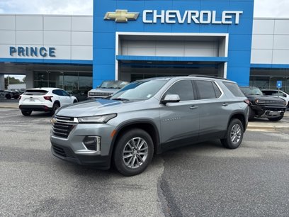 Used 2023 Chevrolet Traverse LT