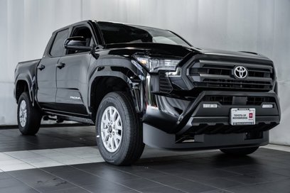 New 2025 Toyota Tacoma SR5
