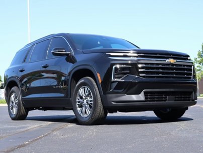 New 2025 Chevrolet Traverse LT w/ LPO, Floor Liner Package