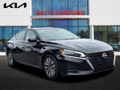 Used 2023 Nissan Altima 2.5 SV