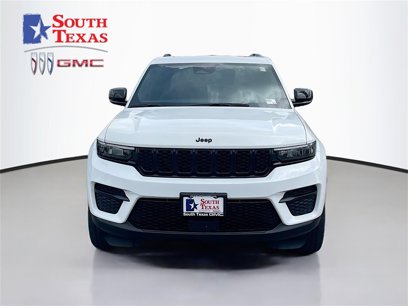 Used 2023 Jeep Grand Cherokee Altitude