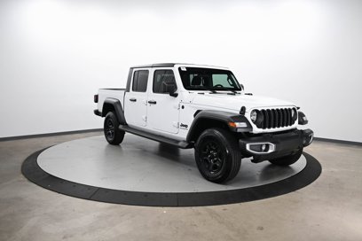 Used 2024 Jeep Gladiator Sport