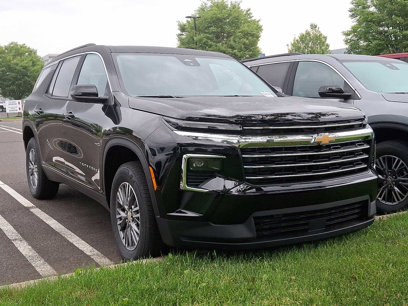 New 2025 Chevrolet Traverse LT