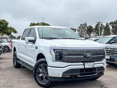 New 2025 Ford F150 Lightning Lariat