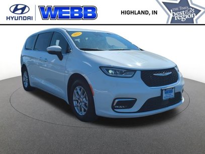 Used 2023 Chrysler Pacifica Touring-L