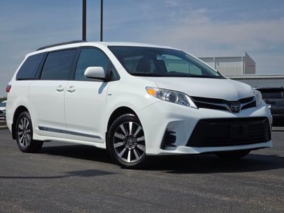 Used 2018 Toyota Sienna LE