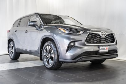Used 2022 Toyota Highlander XLE