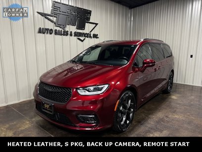 Used 2021 Chrysler Pacifica Touring-L w/ S Appearance Package