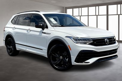 Used 2024 Volkswagen Tiguan SE R-Line
