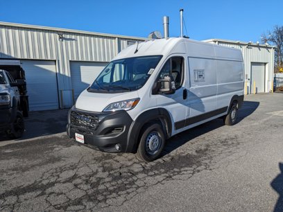 New 2025 RAM ProMaster 2500 w/ Convenience Group