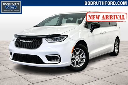 Used 2024 Chrysler Pacifica Touring-L