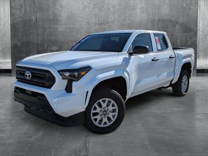 New 2024 Toyota Tacoma SR