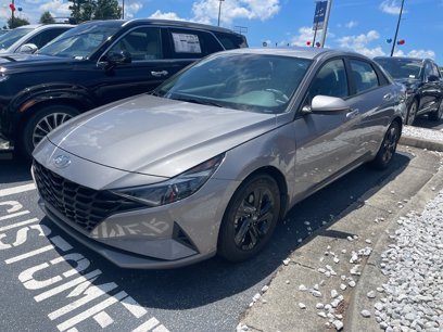 Used 2023 Hyundai Elantra SEL