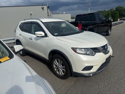 Used 2016 Nissan Rogue SV