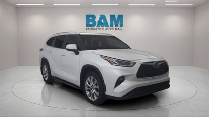 Used 2022 Toyota Highlander Limited