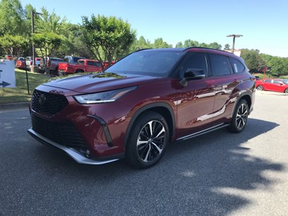 Used 2022 Toyota Highlander XSE