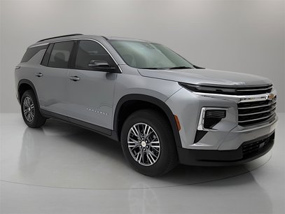 Used 2024 Chevrolet Traverse LT