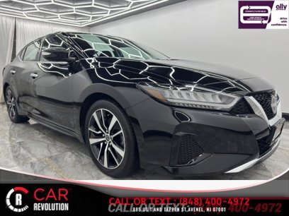 Used 2023 Nissan Maxima SV w/ Floor Mat Group
