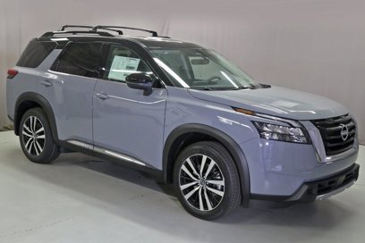 New 2025 Nissan Pathfinder Platinum