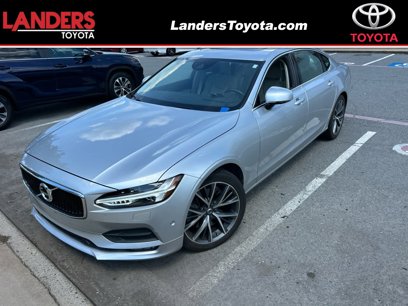 Used 2018 Volvo S90 T6 Momentum w/ Convenience Package