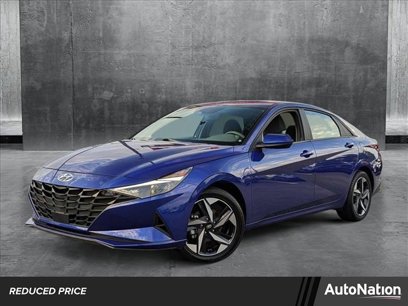 Certified 2023 Hyundai Elantra SEL w/ Convenience Package
