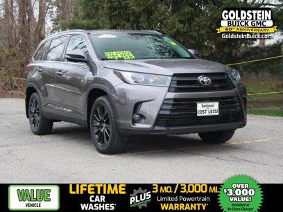 Used 2019 Toyota Highlander SE