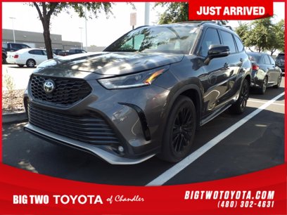 Used 2023 Toyota Highlander XSE