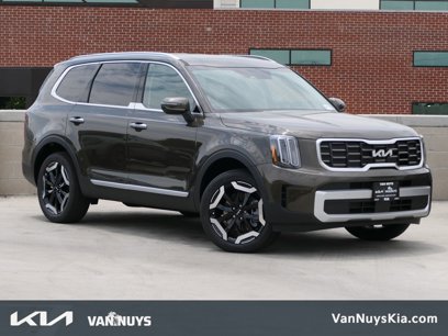 New 2025 Kia Telluride S