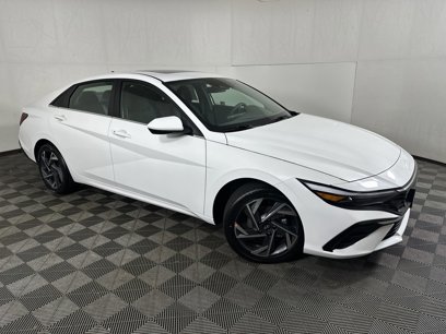 New 2025 Hyundai Elantra SEL
