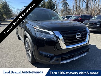 New 2025 Nissan Pathfinder SL w/ SL Premium Package