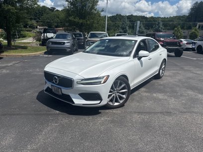 Used 2020 Volvo S60 T6 Momentum