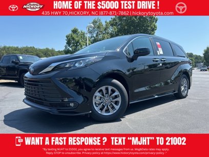 New 2025 Toyota Sienna XLE