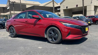 Certified 2023 Hyundai Elantra SEL