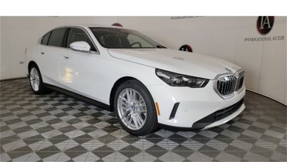 New 2024 BMW 530i xDrive w/ Convenience Package