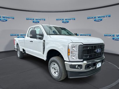 New 2025 Ford F250 XL w/ XL Chrome Package