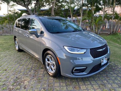 Used 2022 Chrysler Pacifica Limited