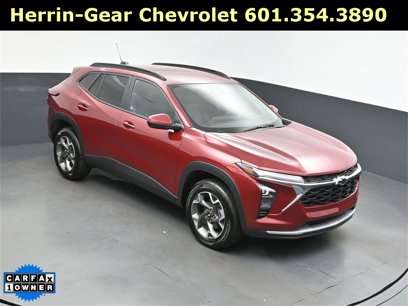 Used 2025 Chevrolet Trax LT w/ Driver Confidence Package