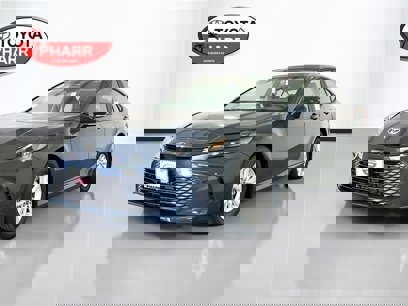 New 2025 Toyota Camry LE