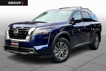 New 2025 Nissan Pathfinder SV