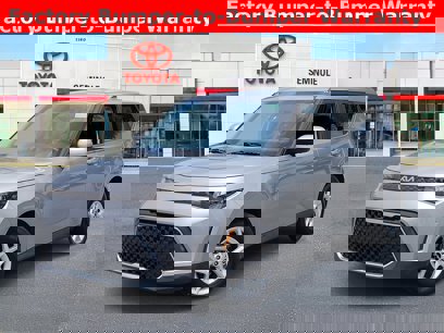 Used 2023 Kia Soul LX w/ Option Group 015