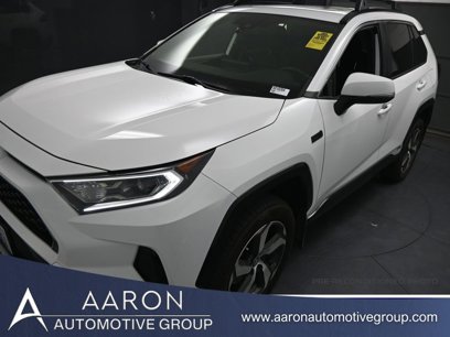 Used 2021 Toyota RAV4 SE w/ Weather & Moonroof Package