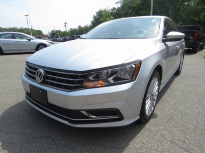 Used 2017 Volkswagen Passat 1.8T SE