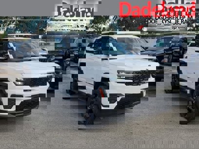 New 2024 Jeep Grand Cherokee Altitude