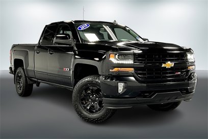 Used 2018 Chevrolet Silverado 1500 LT w/ Midnight Edition