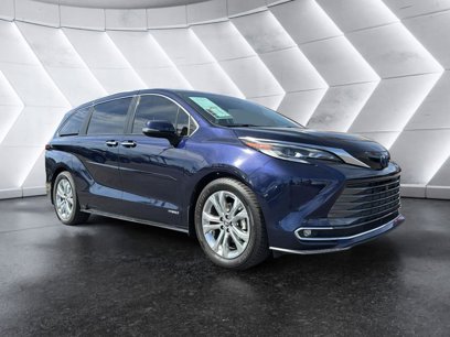 Used 2021 Toyota Sienna Platinum