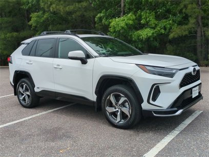 New 2025 Toyota RAV4 SE