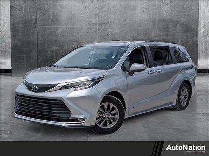 Used 2021 Toyota Sienna XLE w/ XLE Plus Package